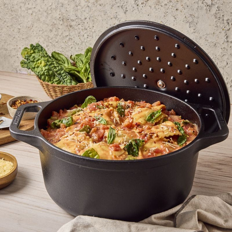 Victoria Cast Iron Dutch Oven 6.6L