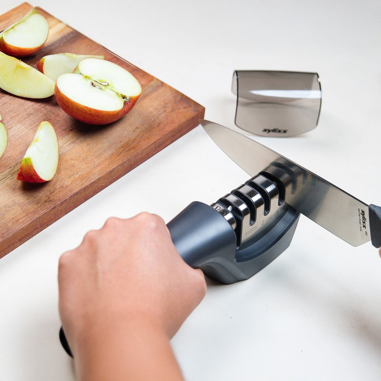 Zyliss 4-In-1 Pull Through Knife Sharpener