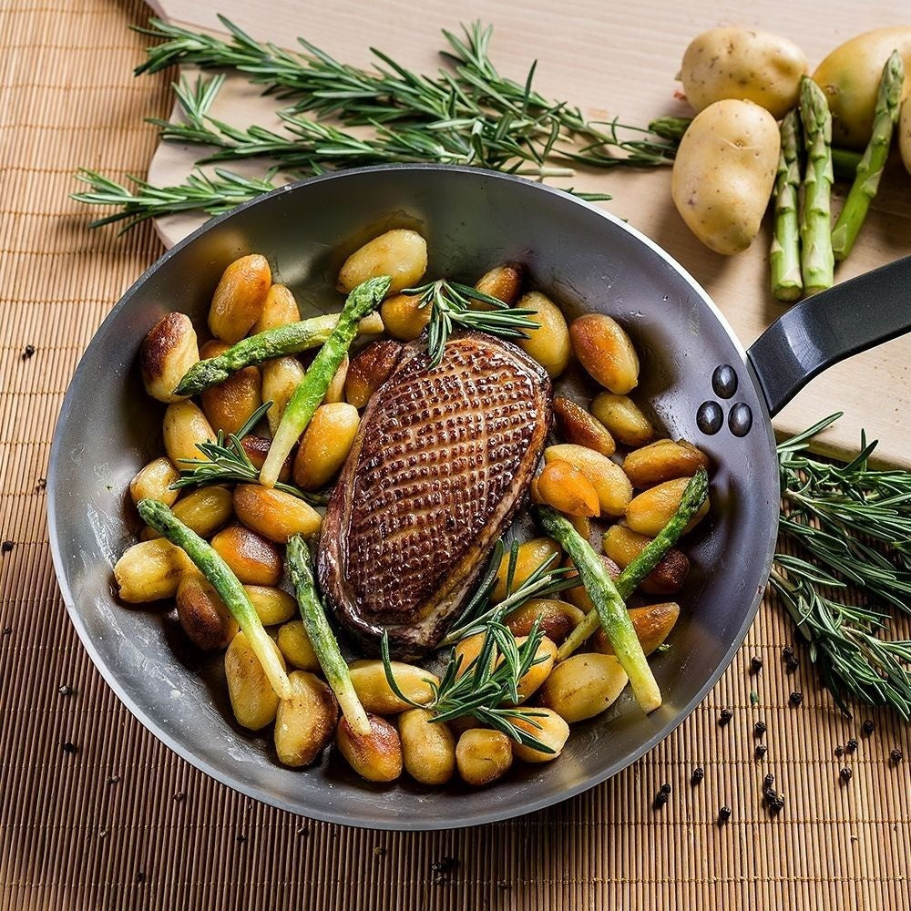 De Buyer 'Mineral B' Beeswax Frying Pan - iQ living