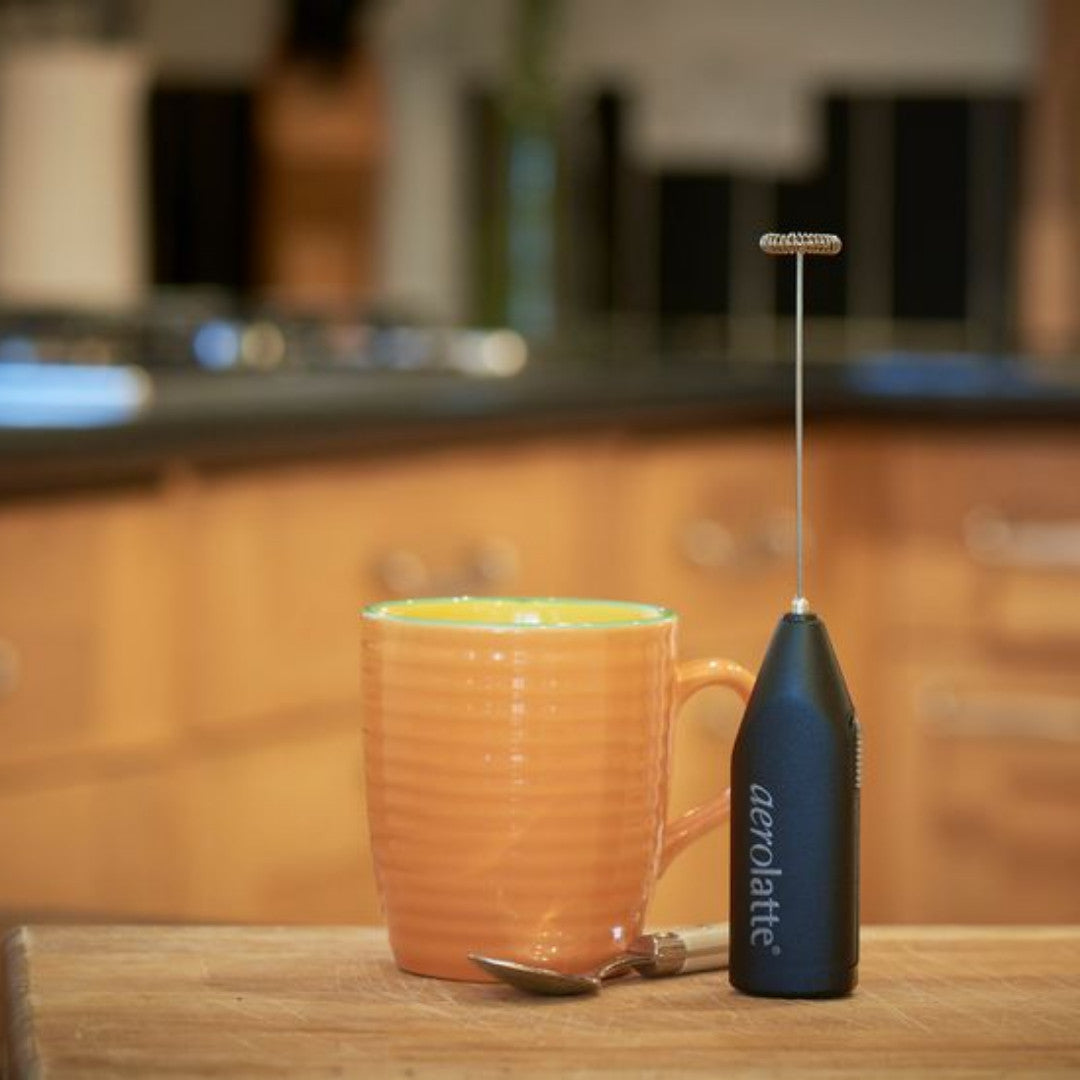 Aerolatte To Go Milk Frother - Black - iQ living