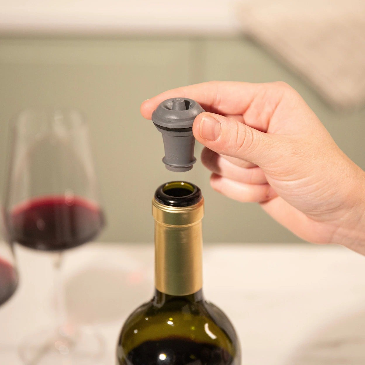Vacu Vin Electric Wine Saver - iQ living
