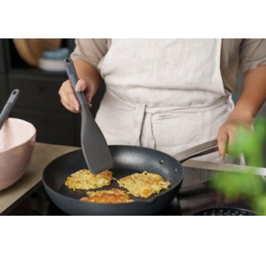 Zyliss Cleverly Sustainable Easy Lift Turner - iQ living
