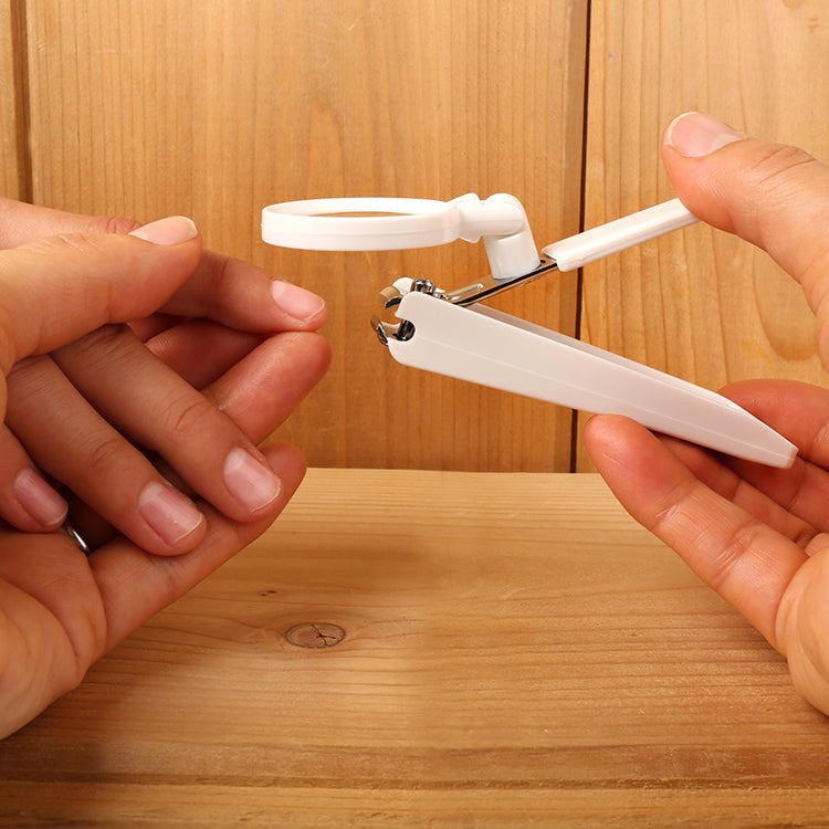 Kikkerland Magnifying Nail Clippers