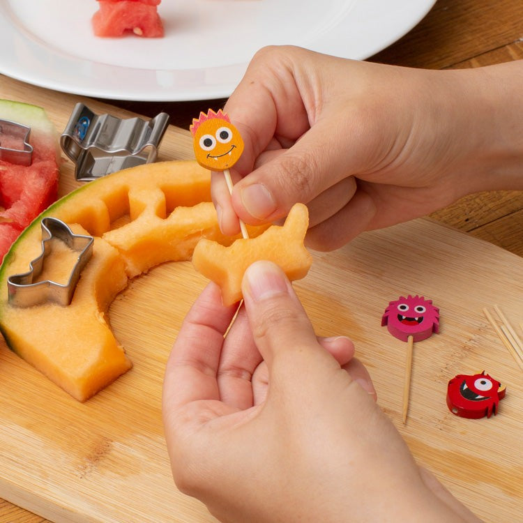 Kikkerland Monster Fruit Pick Set