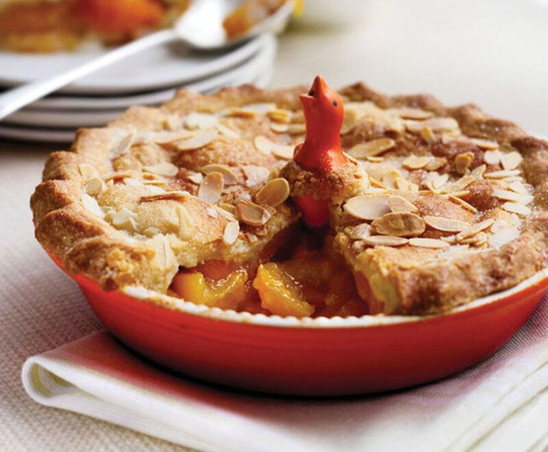 Le Creuset Stoneware Pie Bird Black