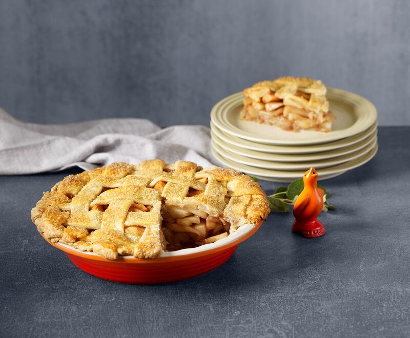 Le Creuset Stoneware Pie Bird Black