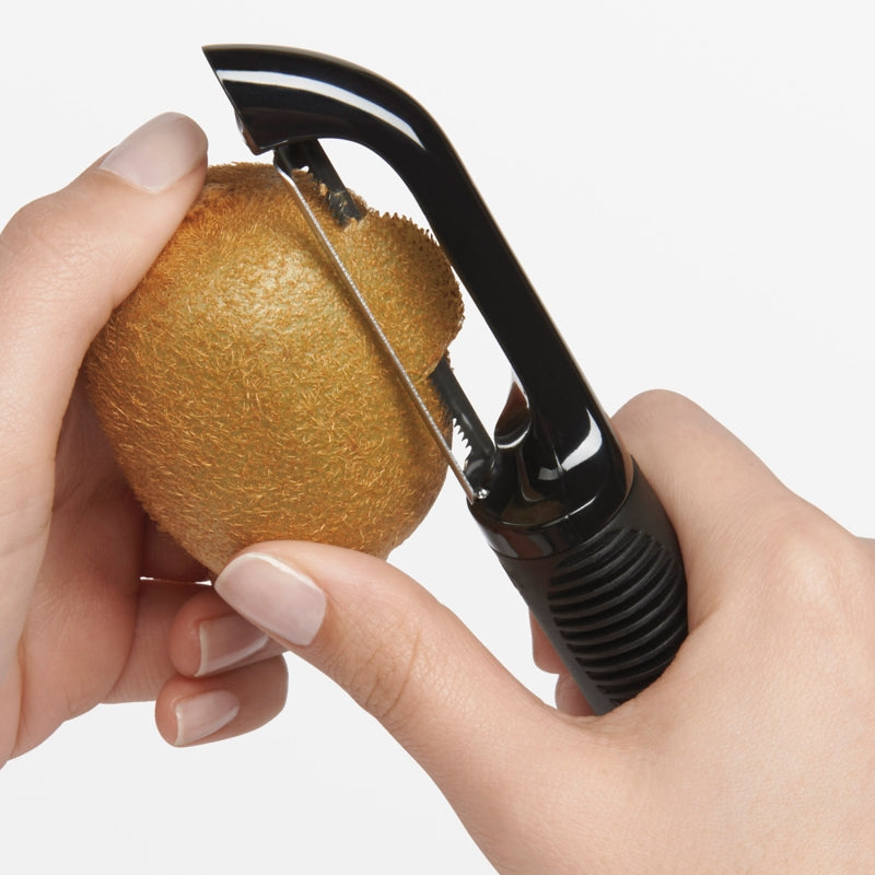 OXO Good Grips Serrated Peeler - iQ living