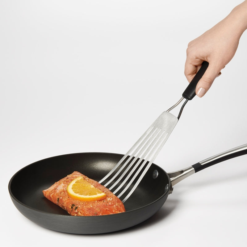 OXO Good Grips Fish Turner - iQ living