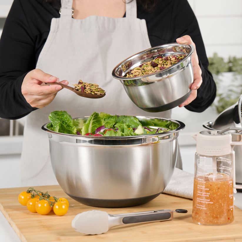 Starfrit Stainless Steel Mixing Bowl + Non-Slip Base