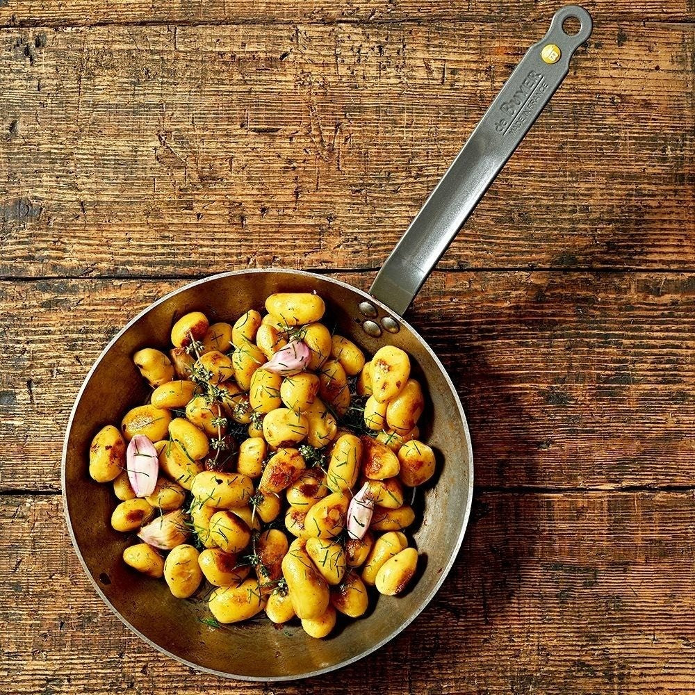 De Buyer 'Mineral B' Beeswax Frying Pan - iQ living