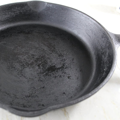 Caron & Doucet Cast Iron Scrub