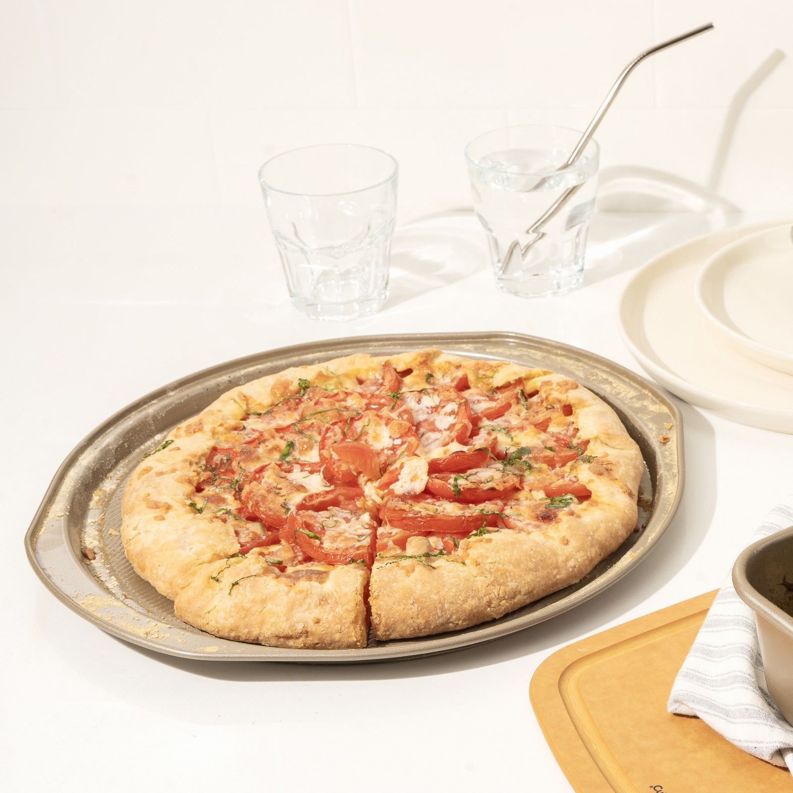 Cuisipro Carbon Pizza Pan 12" - iQ living