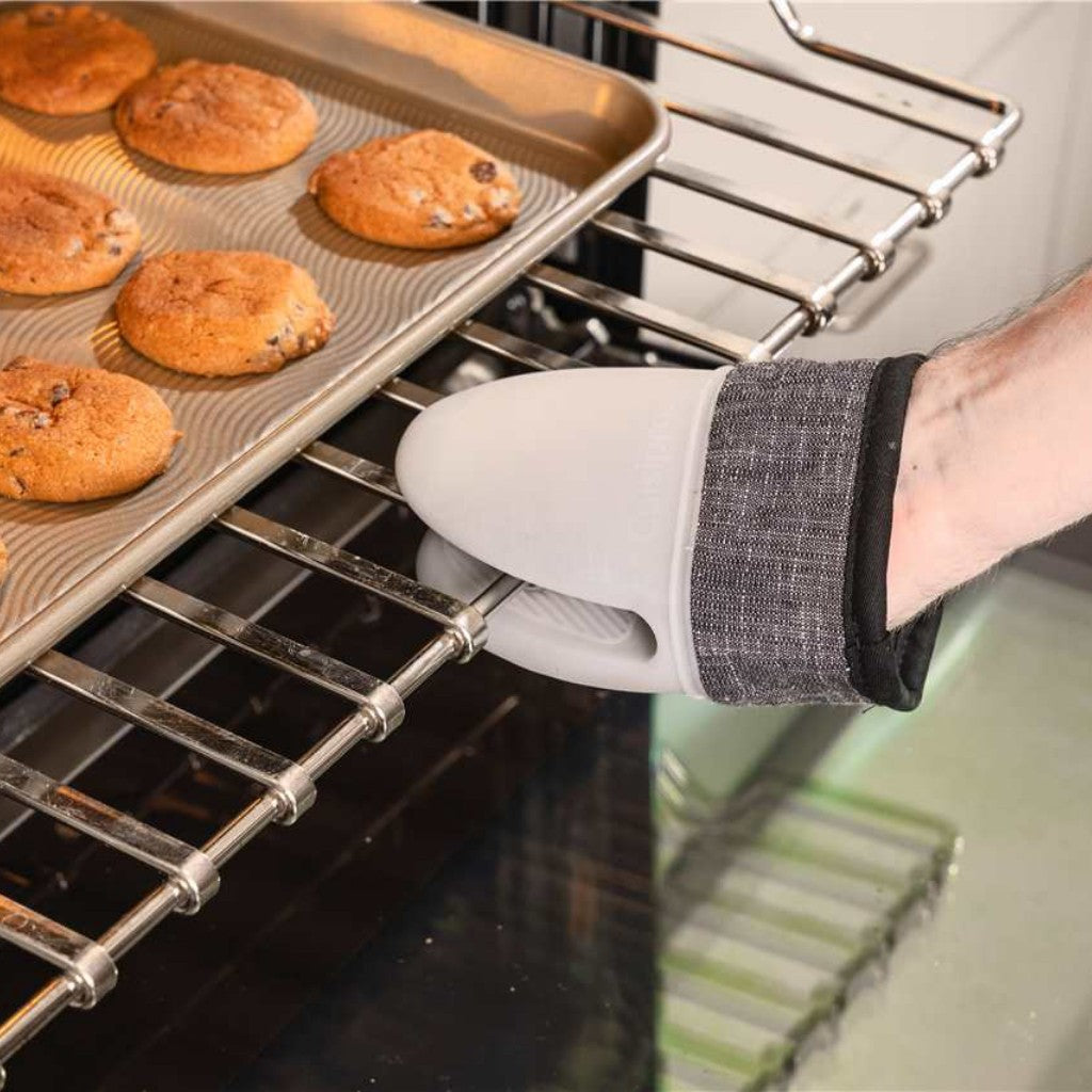 Cuisipro Hand Safety Silicone Pinch Mitt