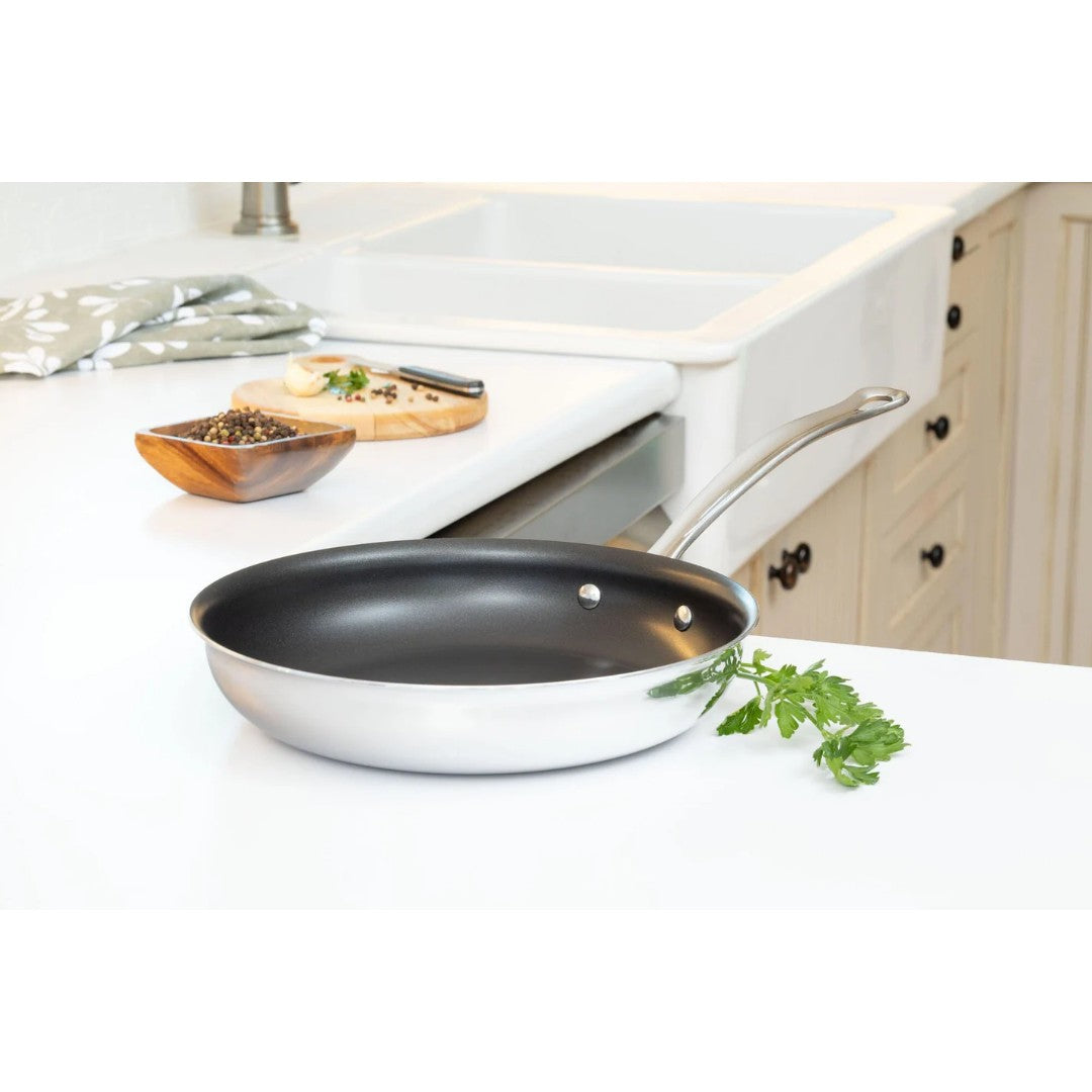 Meyer DynastyClad Non-Stick Fry Pan 9.5"