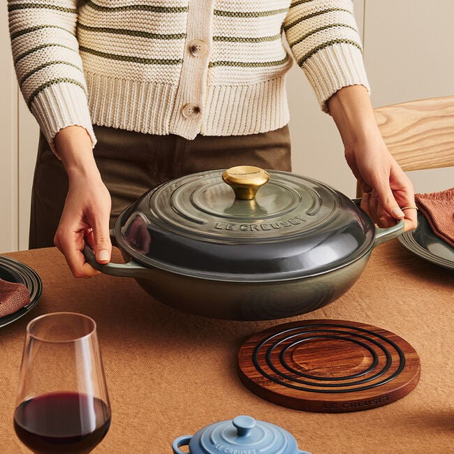 Le Creuset Wooden Magnetic Trivet 8"
