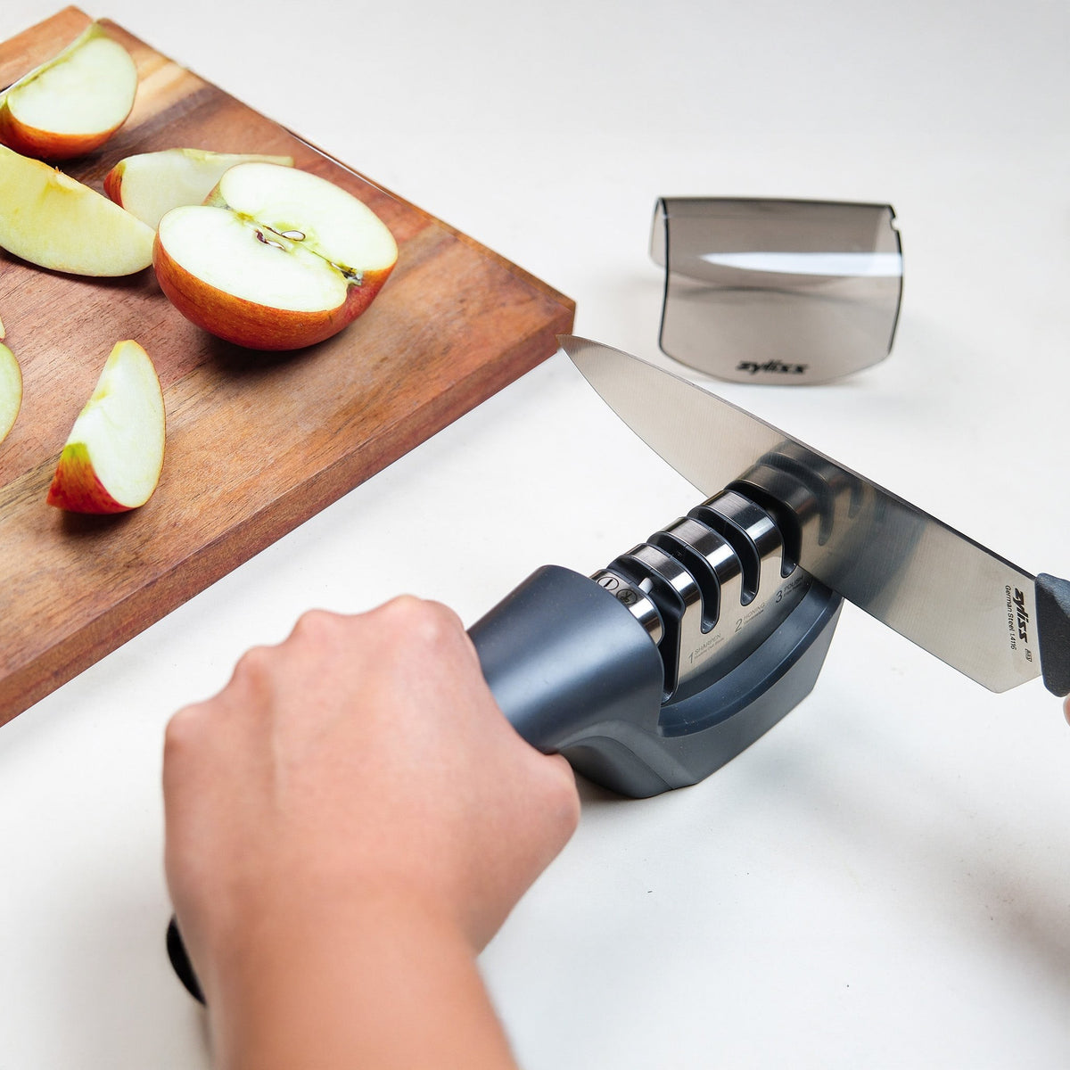 Zyliss 4-In-1 Pull Through Knife Sharpener