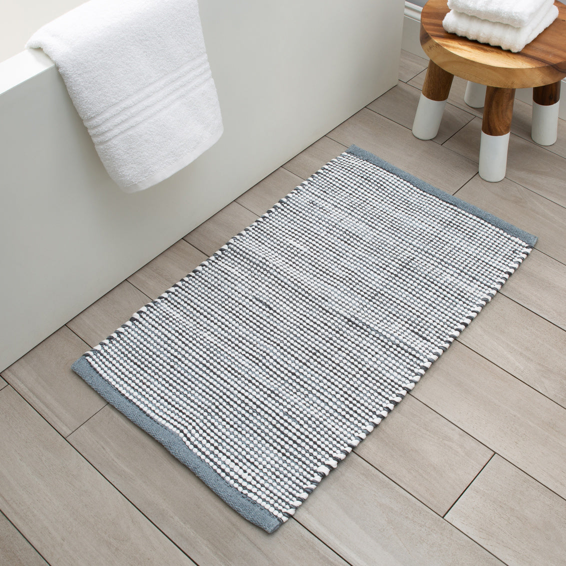 Moda At Home Toledo Bath Mat Grey