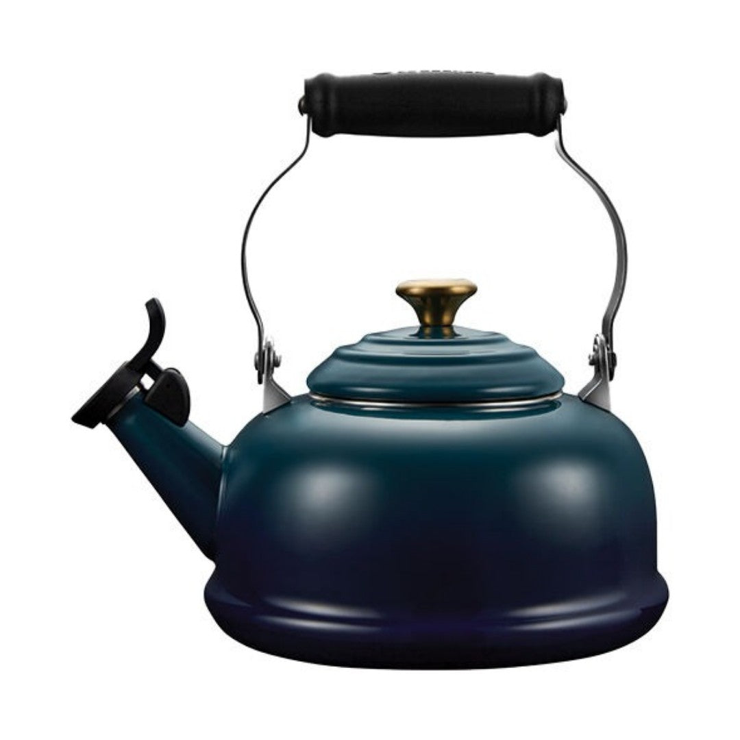 Le Creuset 1.6L Classic Whistling Tea Kettle