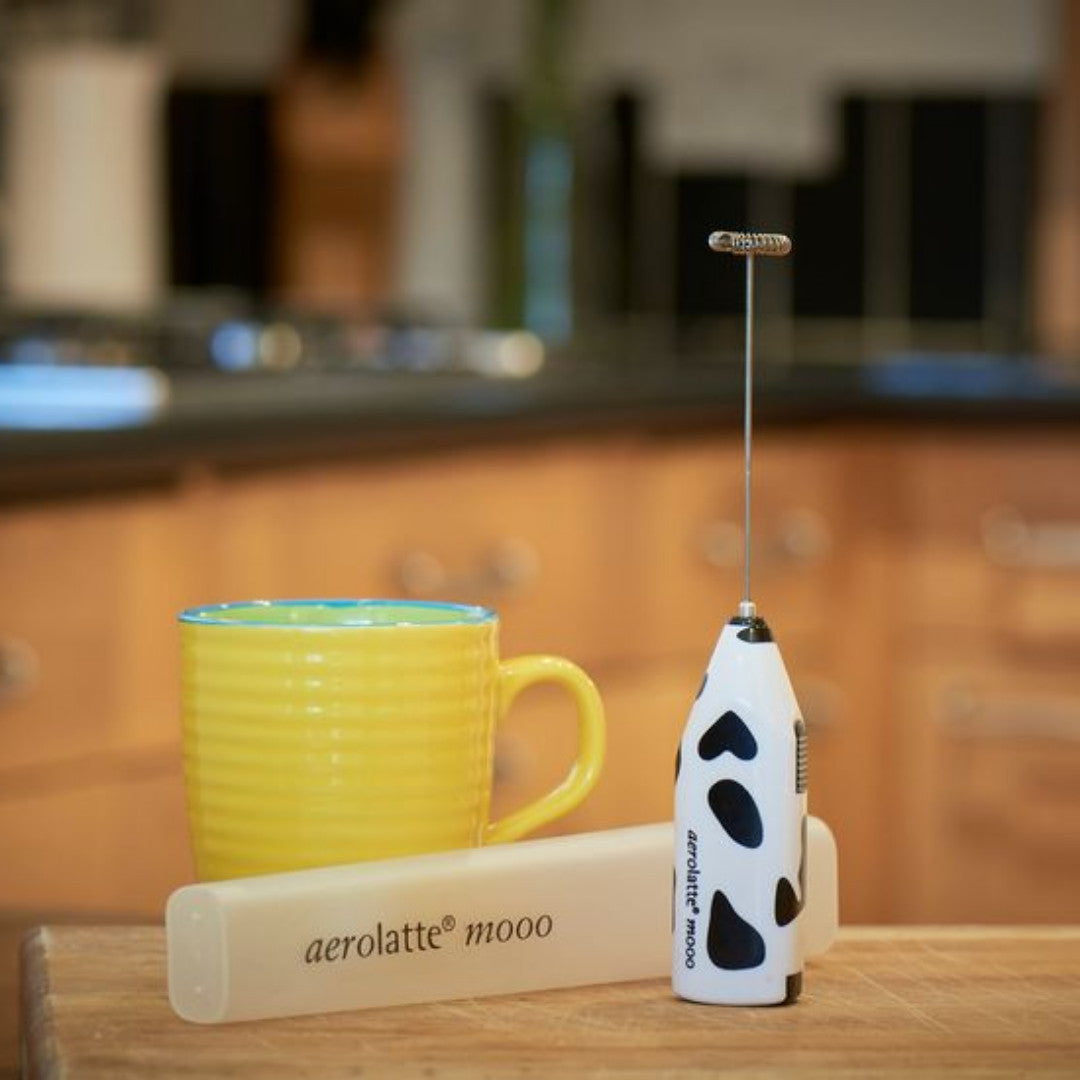 Aerolatte To Go Milk Frother - Moo - iQ living