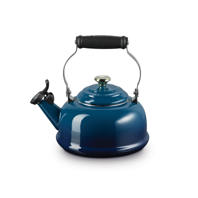Le Creuset 1.6L Classic Whistling Tea Kettle