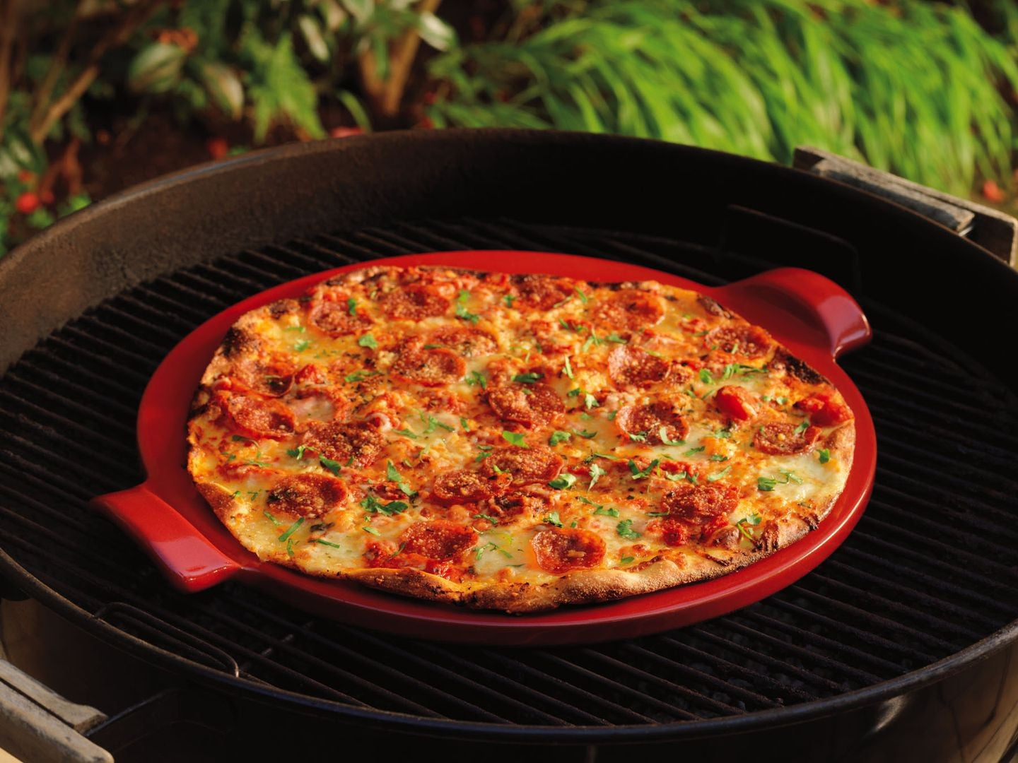 Emile Henry Smooth Pizza Stone Red 14"