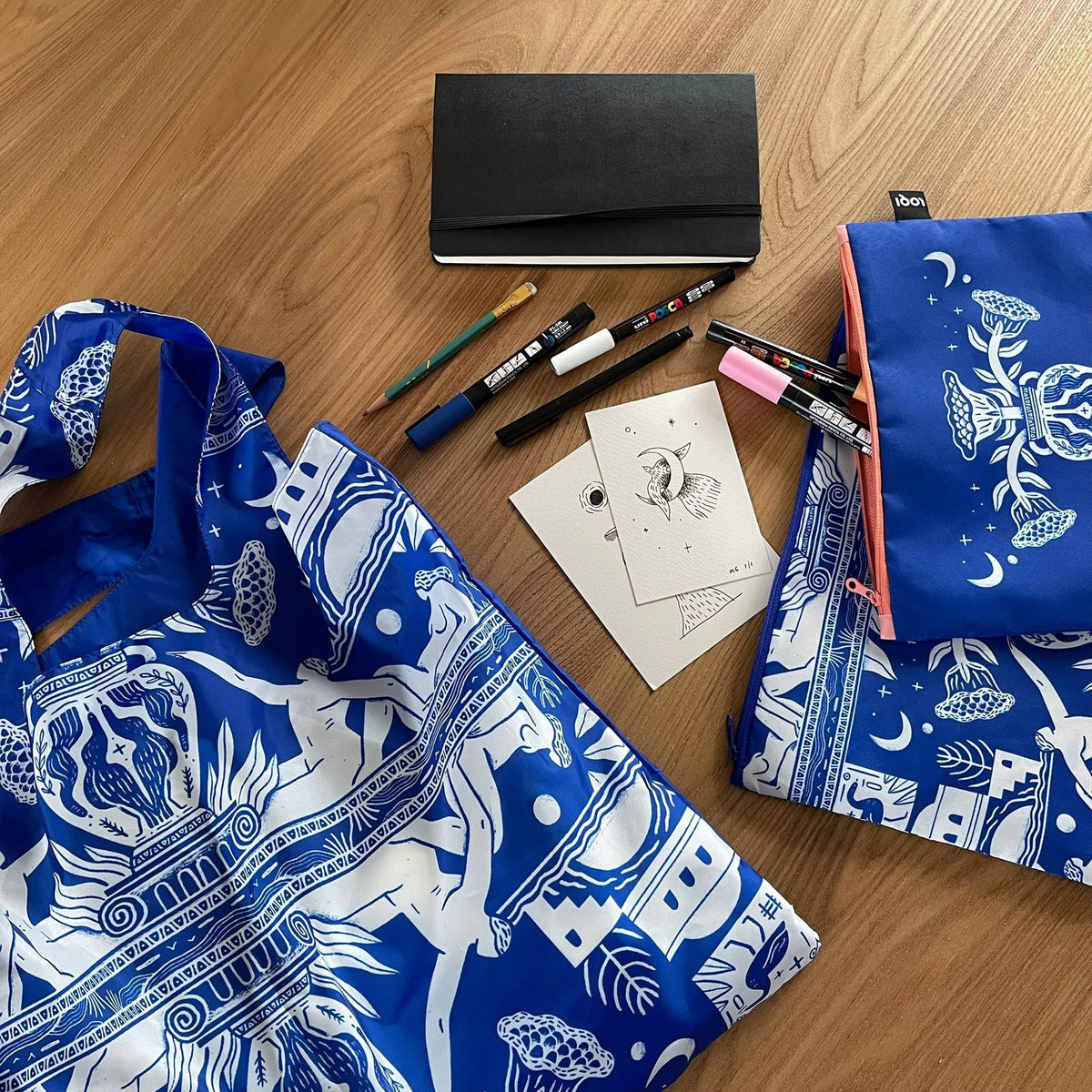 LOQI Tote Bag - Looking Up - iQ living