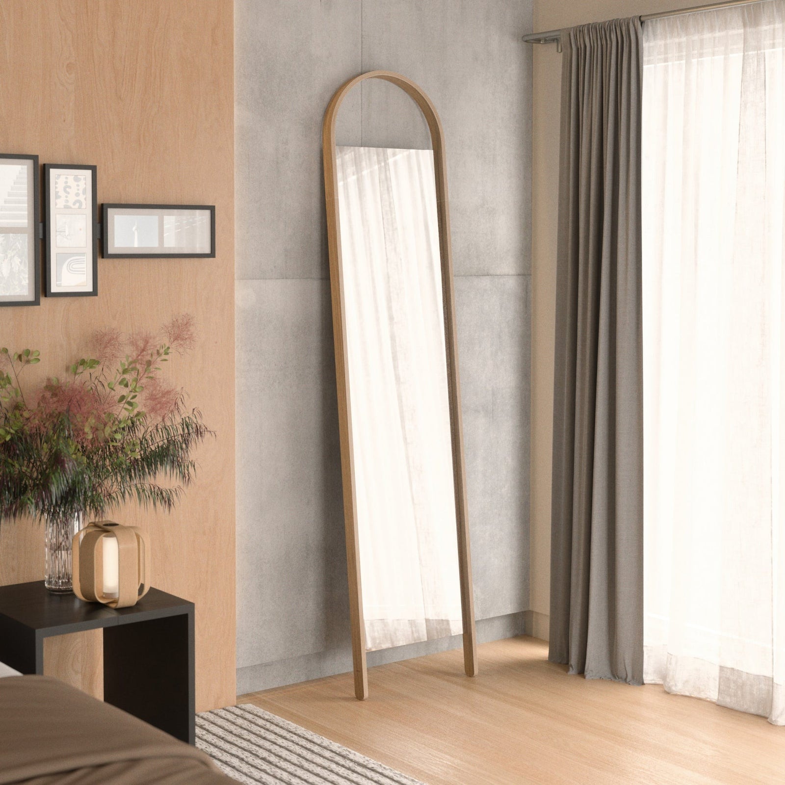 Umbra Bellwood Leaning Mirror - iQ living