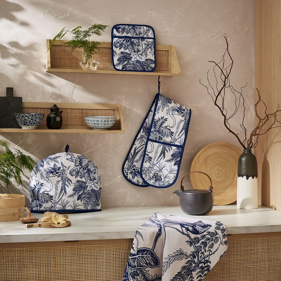 Ulster Weavers Tea Cozy Willow Toile
