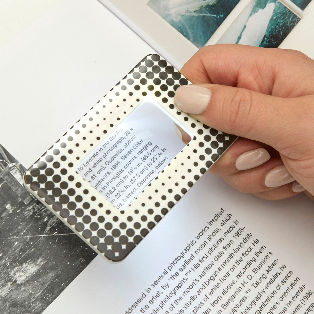 Kikkerland Light Up Magnifier - Each