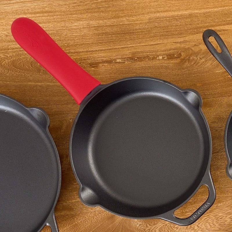 Victoria Silicone Skillet Handle Cover - iQ living