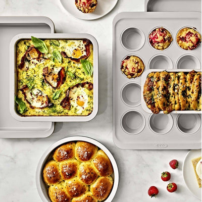 OXO PRO Ceramic Square Cake Pan 9" x 9"