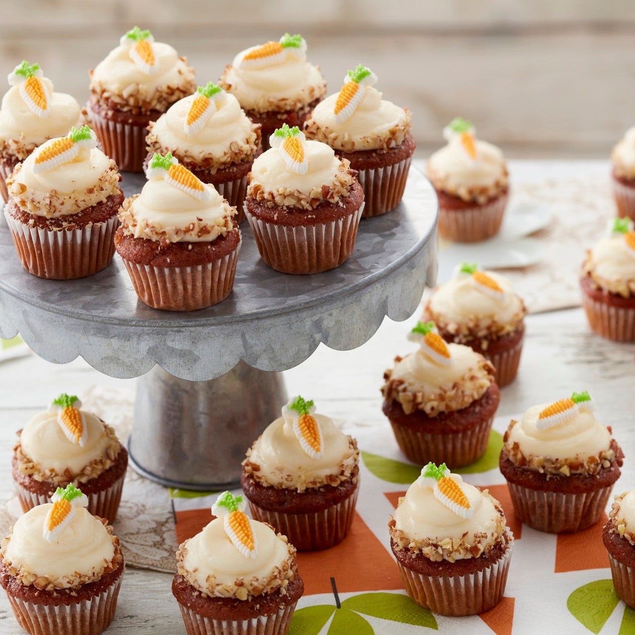 Wilton Mini Baking Cups 100 Count - Plain White