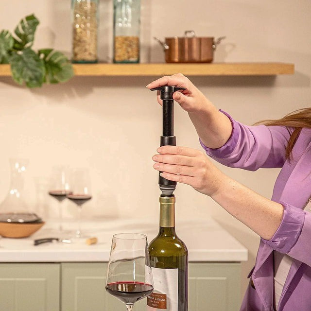 Vacu Vin Original Wine Saver Black - iQ living