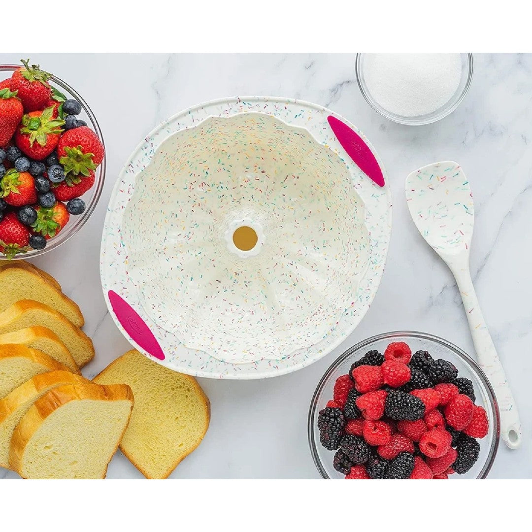 Trudeau Confetti Fluted Pan 10"