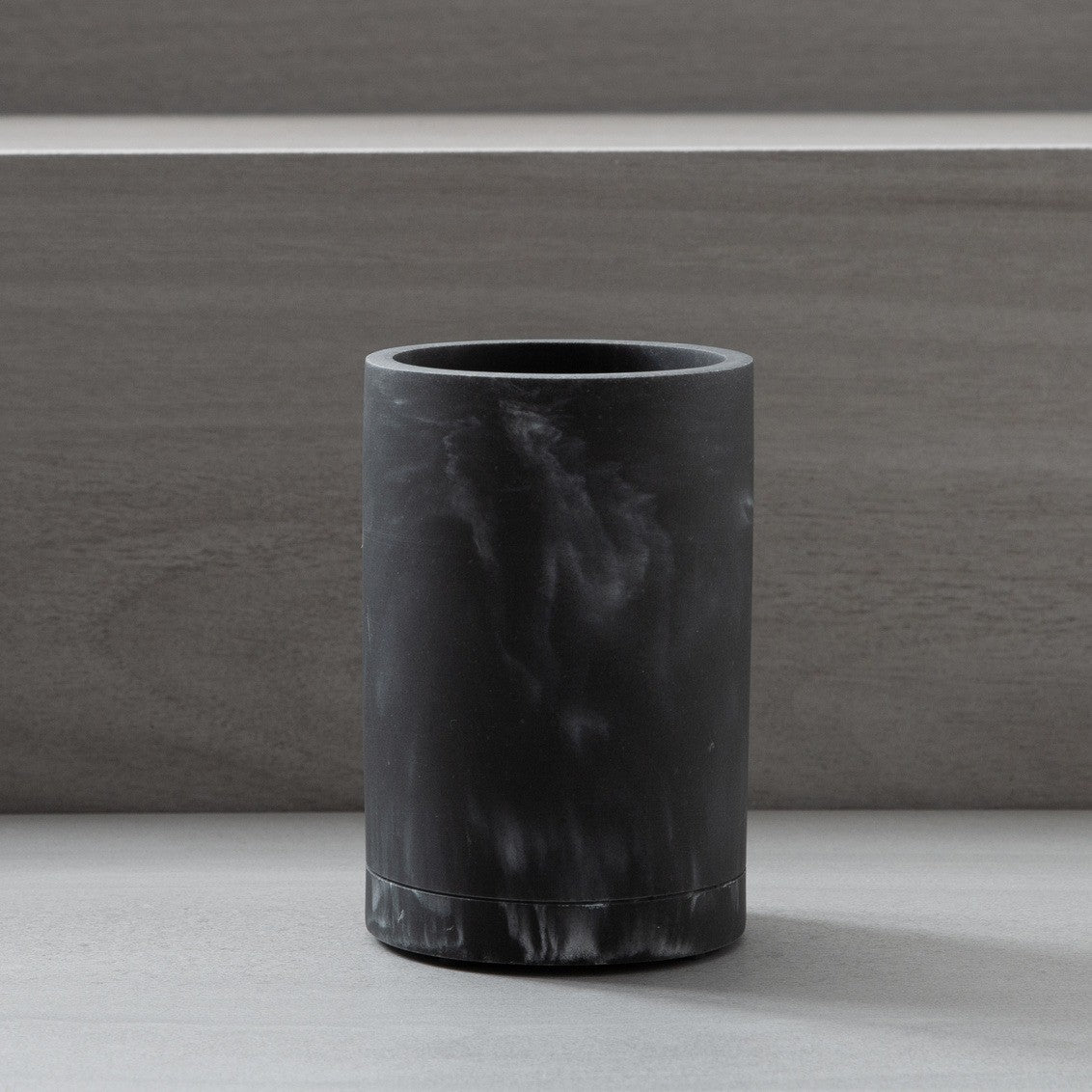 Moda At Home Michaelangelo Black Resin Tumbler