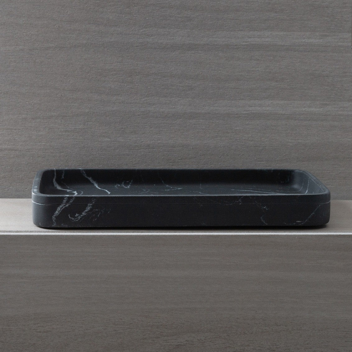 Moda At Home Michaelangelo Black Resin Vanity Tray