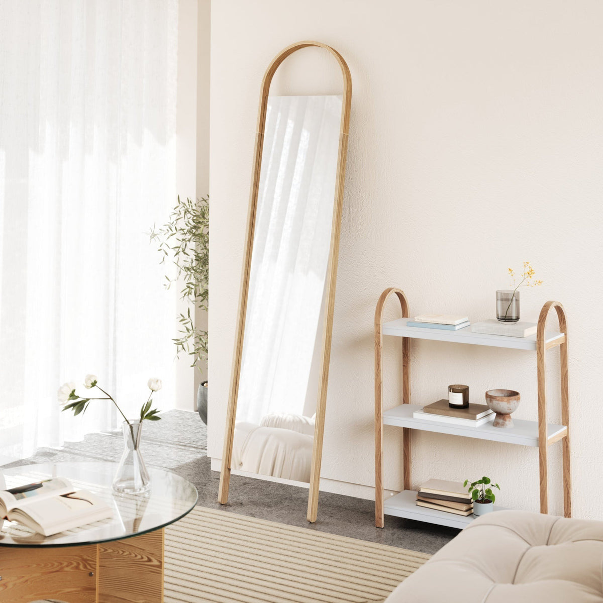 Umbra Bellwood Leaning Mirror - iQ living