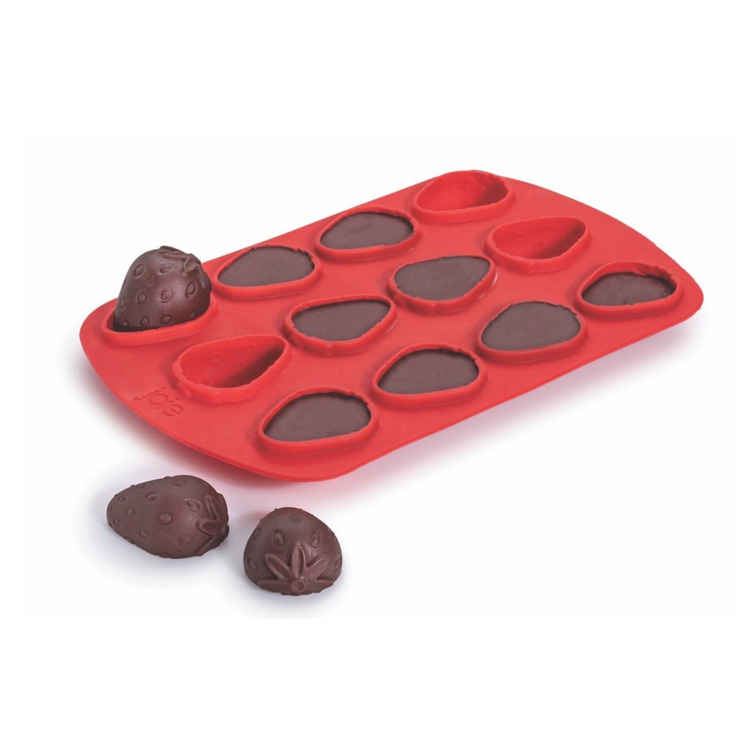 Joie 12 Cavity Chocolate Strawberry Mold - iQ living