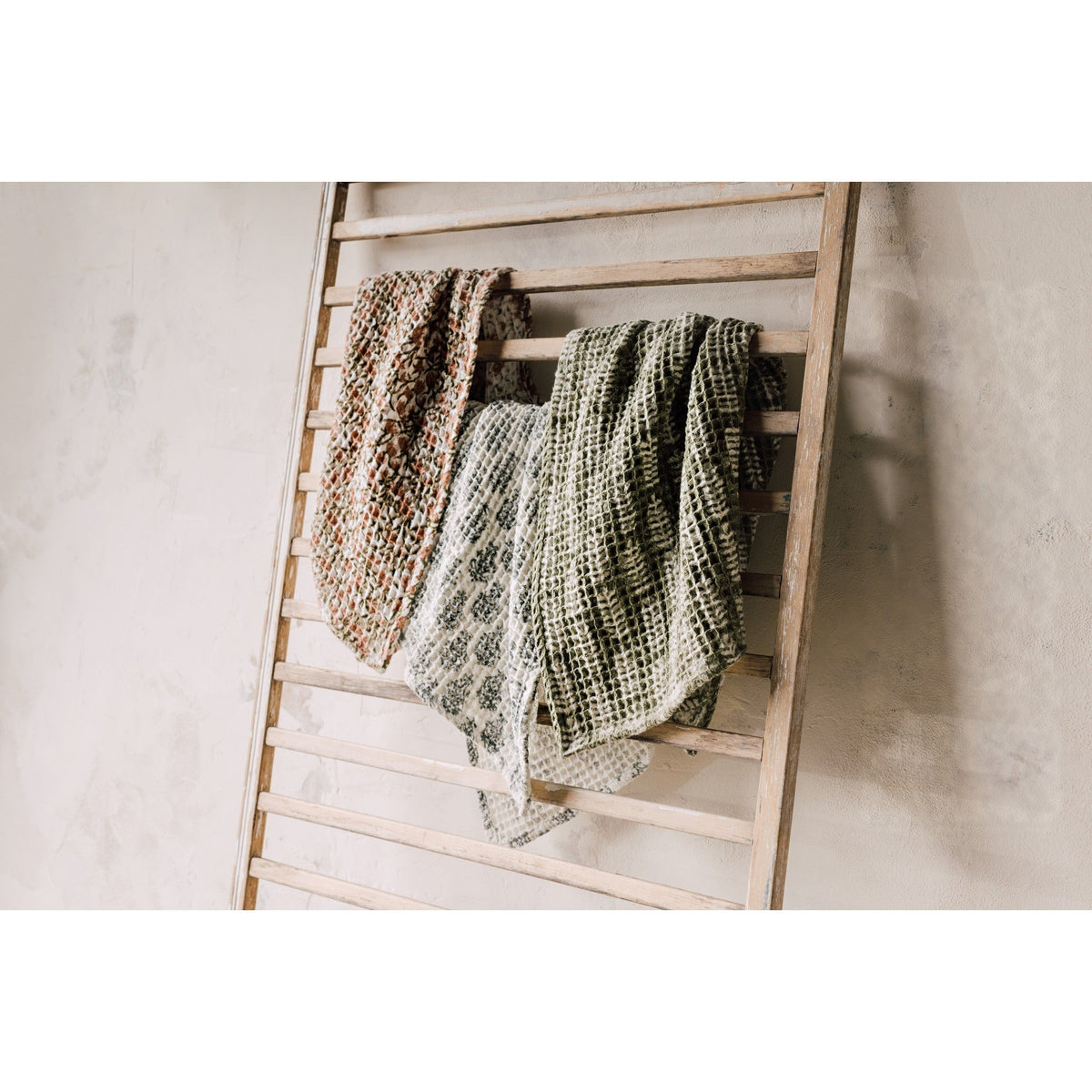 Danica Tea Towel Fern Green