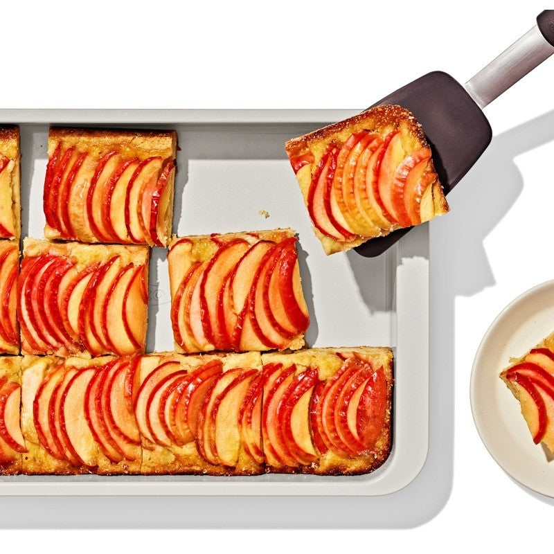 OXO PRO Ceramic Rectangular Cake Pan 9" x 13"