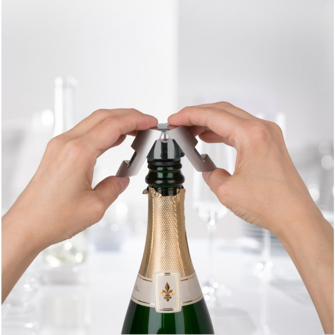 Trudeau Champagne Stopper