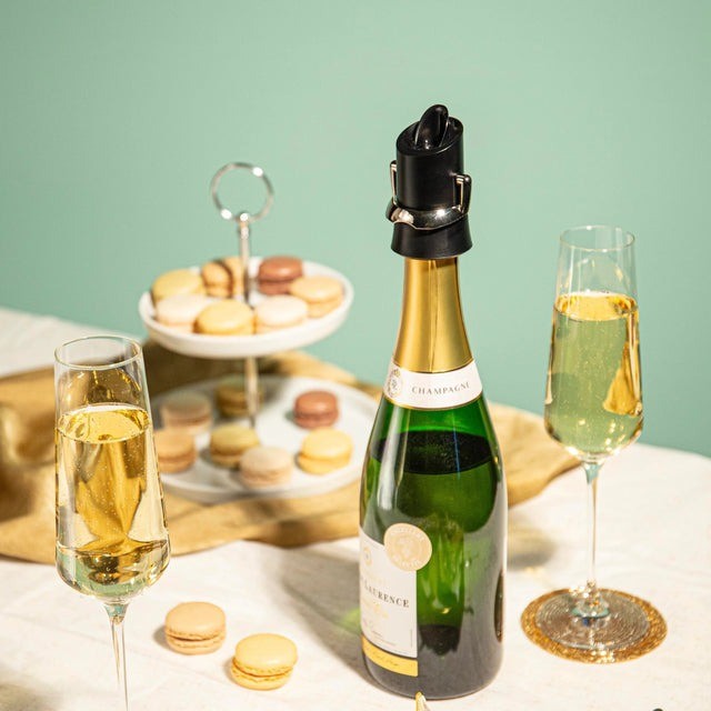 Vacu Vin Champagne Stopper and Server - iQ living