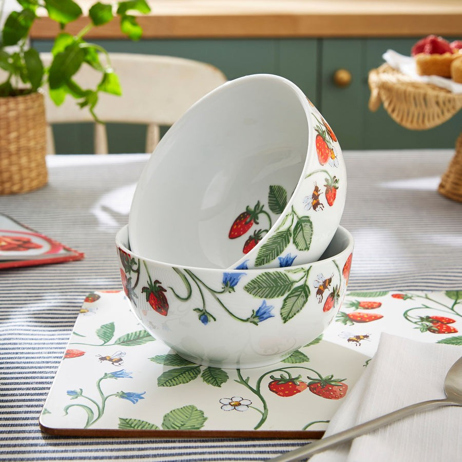 Ulster Weavers Strawberry Patch Cereal Bowl 6"