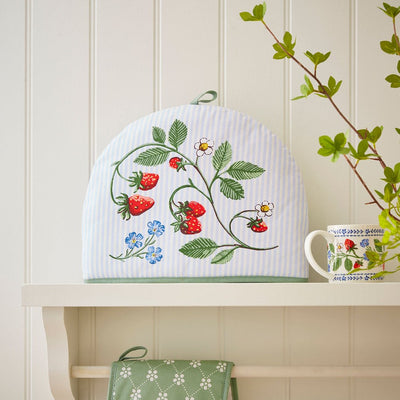 Ulster Weavers Tea Cozy Strawberry Patch