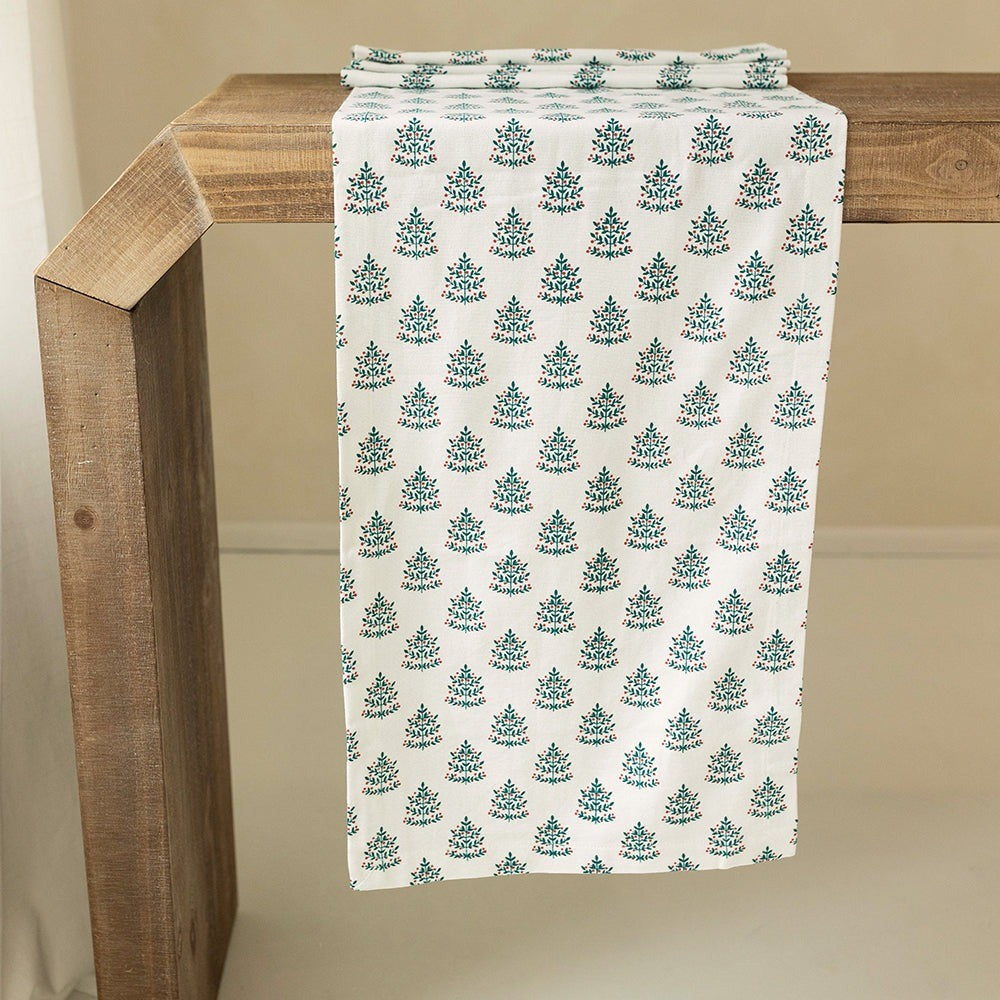 Mahogany Christmas Tablerunner Tree Motif