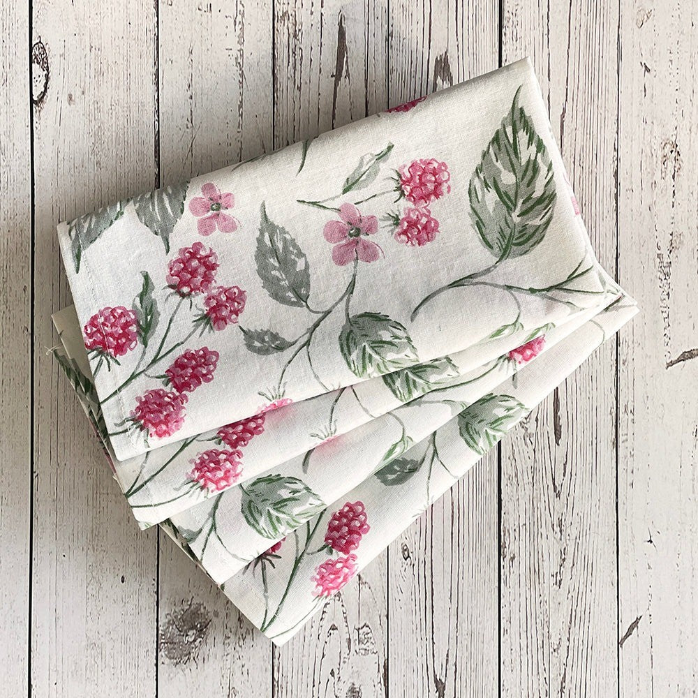 Mahogany Napkin Set Of 4 Raspberry