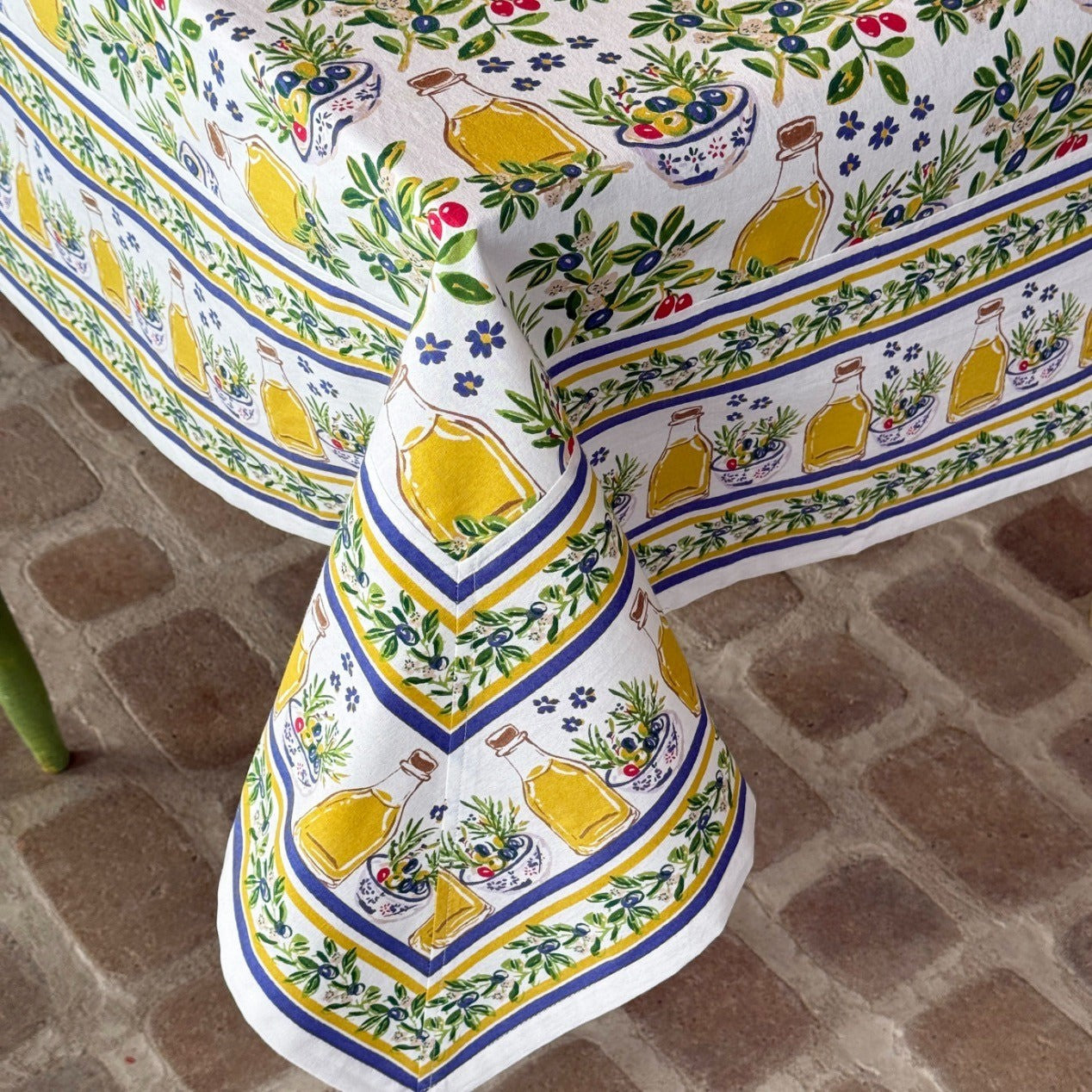Mahogany Tablecloth Olives Multi