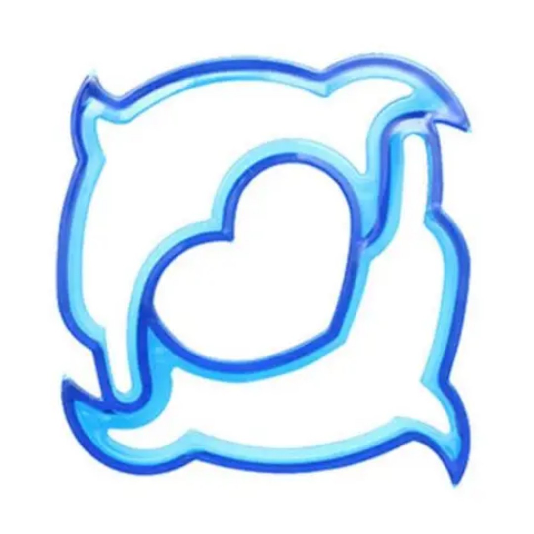 Mum Made Yum Sandwich Cutter - Blue Dolphin